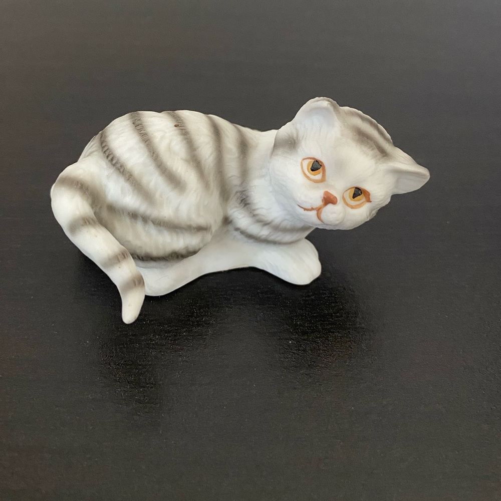 ⚡️SALE Vintage 1986 Enesco White and Gray Cat Figurine Made in Taiwan